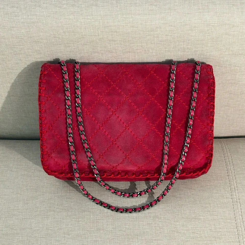 CHANEL Red Suede Whipstitched Classic Flap Medium SHW - Picture 4 of 17